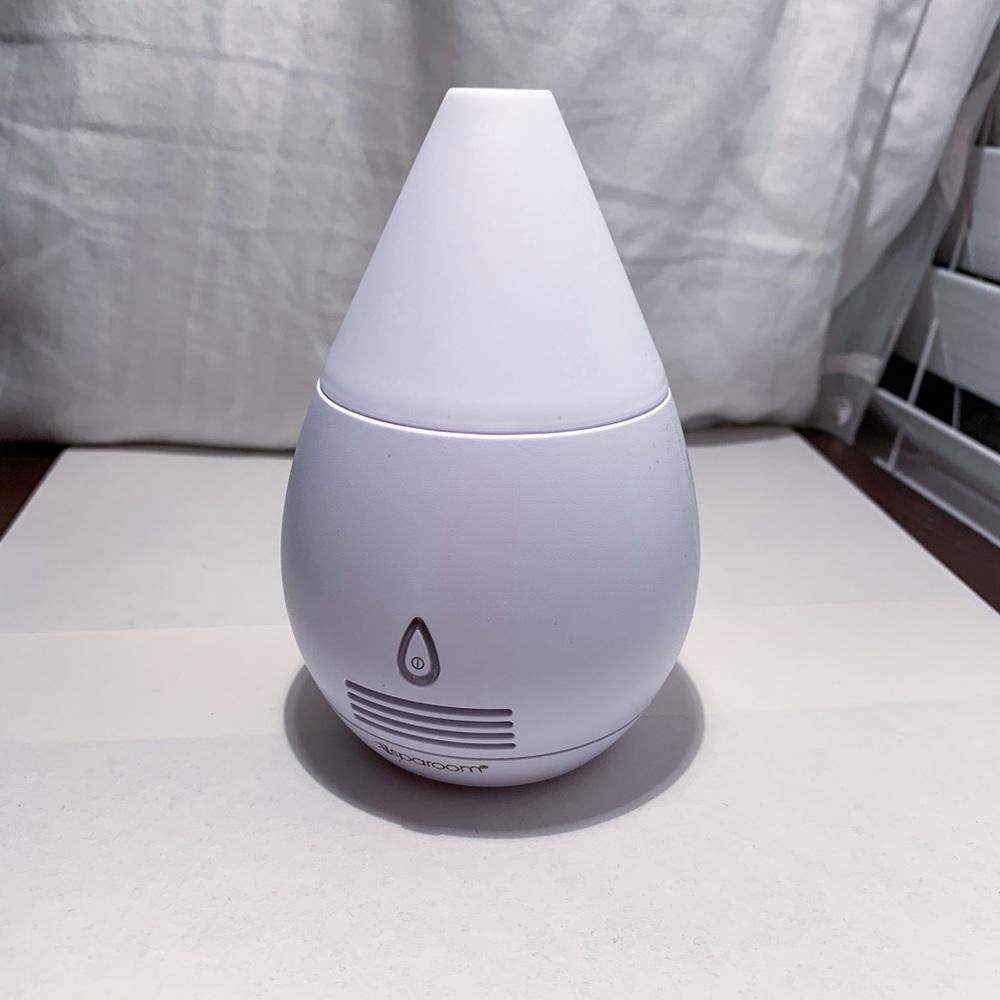 🔴SOLD🔴Mini Essential Oil Diffuser